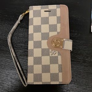 “LV” 11 Pro Max phone case